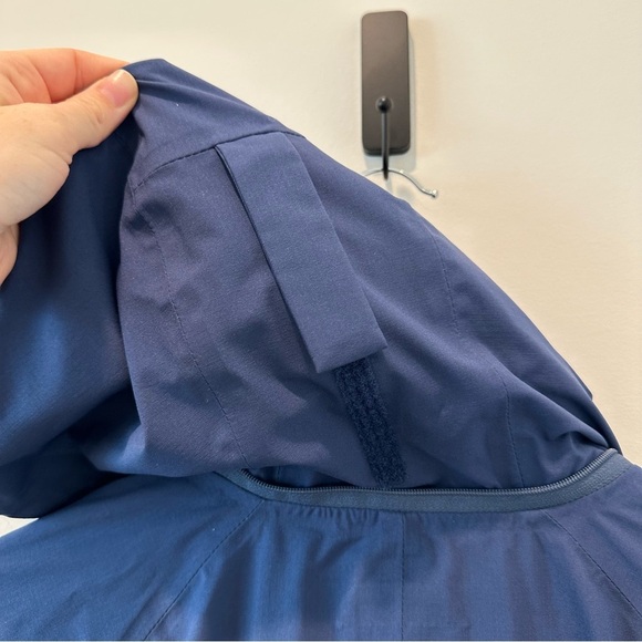 Peter Millar Water Resistant Windbreaker Rain Jacket Navy Crown Sport Small - Picture 14 of 16